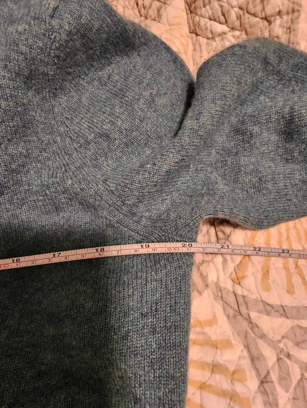 Ellen Tracy Teal Crewneck Cashmere Sweater - Picture 7 of 8